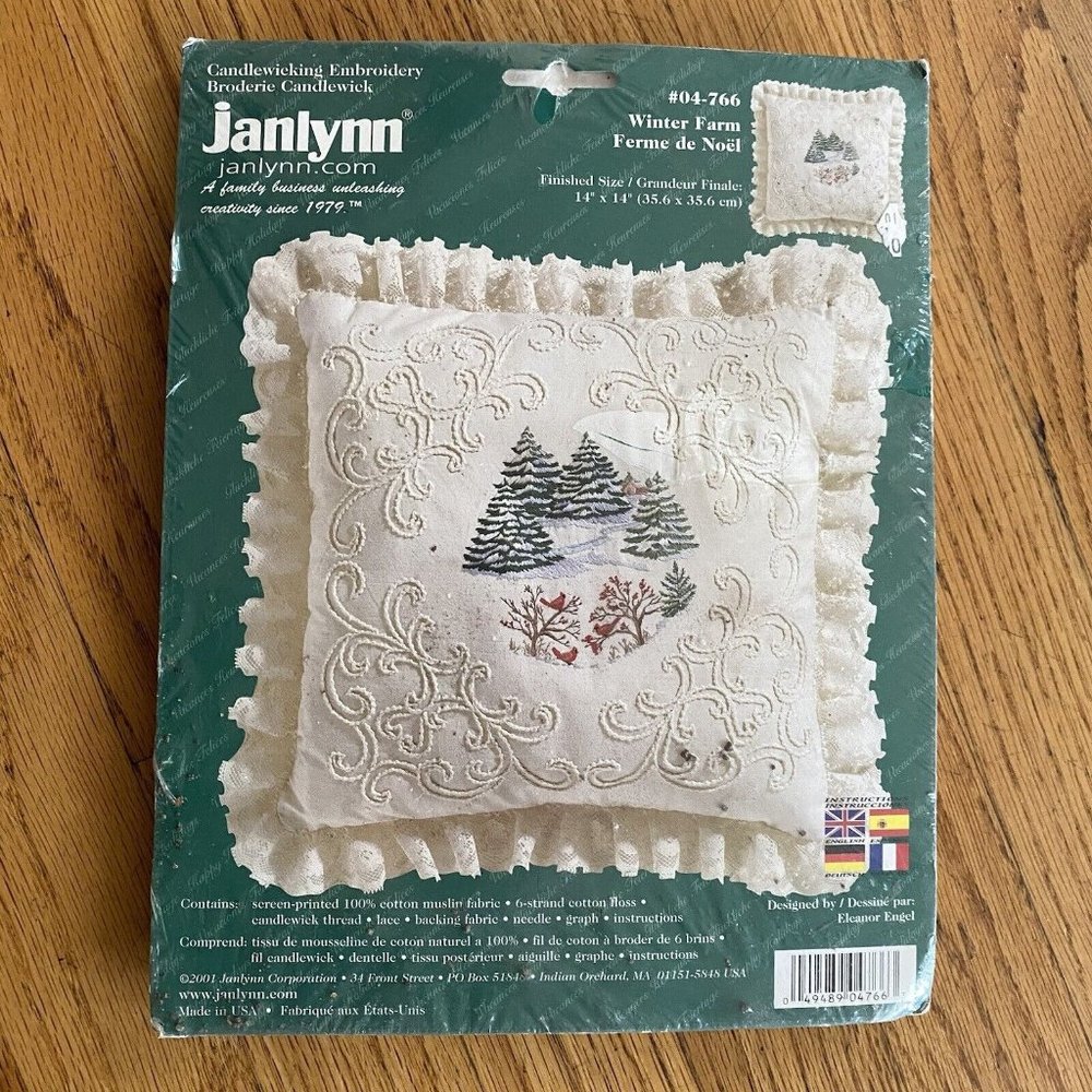 Vtg Janlynn Candlewicking Embroidery Pillow Kit Winter Farm  14"x14" NOS